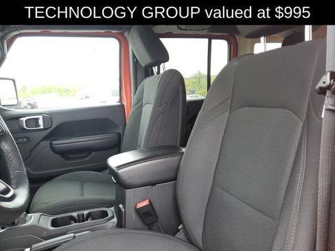 Used 2018 Jeep Wrangler Unlimited Sport S AWD/4WD image 13