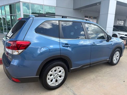 Used 2021 Subaru Forester AWD/4WD image 3