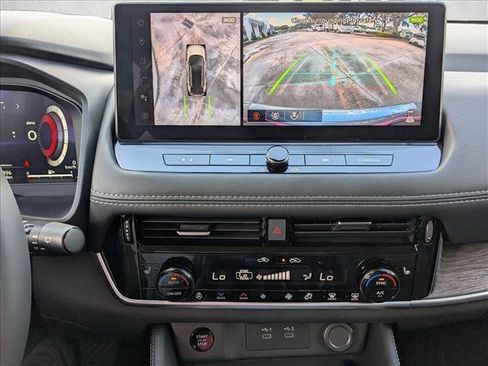 New 2026 Nissan Rogue Platinum image 12