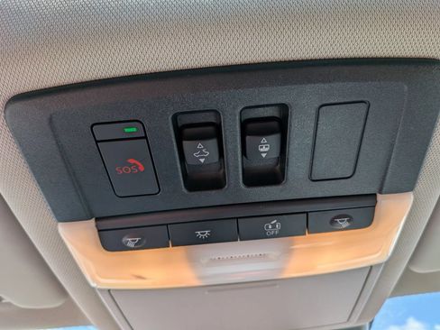 Used 2023 Nissan Rogue SL AWD/4WD image 48