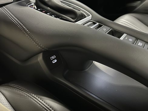 New 2026 Honda HR-V EX-L image 16