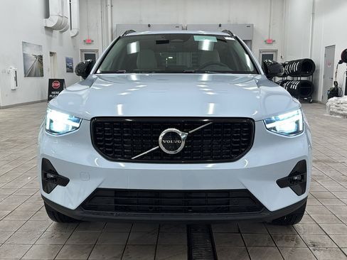 New 2026 Volvo XC40 B5 Plus w/ Protection Package Premier image 10