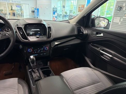 Used 2019 Ford Escape SE AWD/4WD image 24