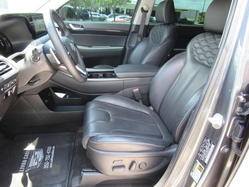 Used 2022 Hyundai Palisade Limited FWD image 18