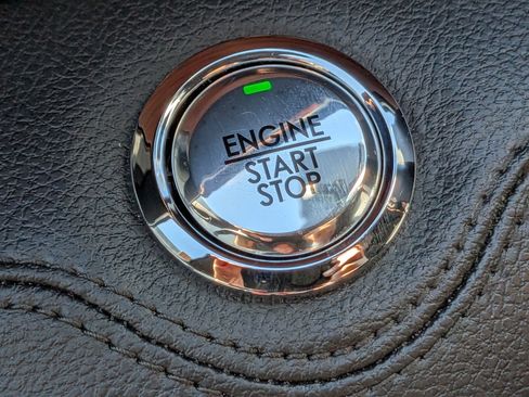Used 2021 Lincoln Navigator Reserve w/ Luxury Package AWD/4WD image 18