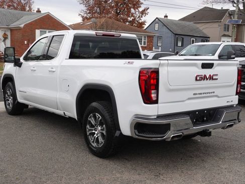 Used 2022 GMC Sierra 1500 SLE w/ X31 Off-Road Package image 2