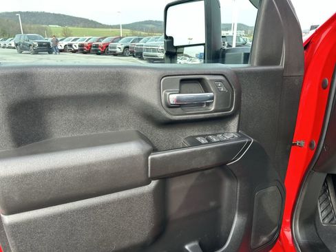 Used 2022 Chevrolet Silverado 2500 Custom w/ Custom Value Package image 20