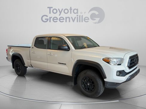 Used 2023 Toyota Tacoma SR5 w/ SX Package AWD/4WD image 8