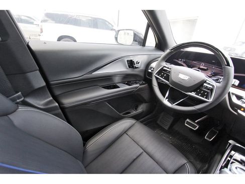 New 2027 Cadillac Lyriq Sport AWD/4WD image 8