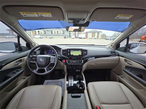 Used 2021 Honda Pilot Touring image 28