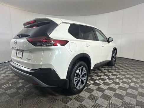 Used 2023 Nissan Rogue SV AWD/4WD image 3