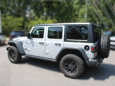 Used 2024 Jeep Wrangler Unlimited Sport AWD/4WD image 6