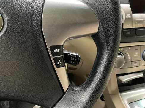 Used 2012 Toyota Highlander 4WD w/ Tech Pkg image 23