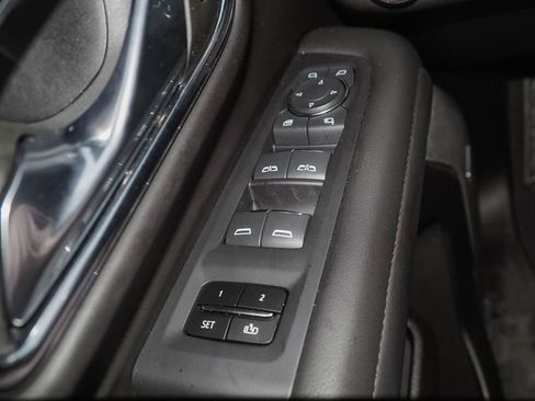 Used 2024 Chevrolet Tahoe High Country AWD/4WD image 25