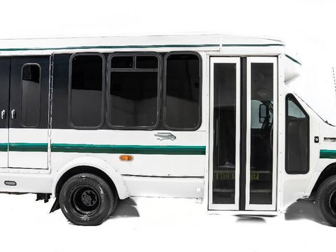 Used 2016 Ford E-350 and Econoline 350 Super Duty w/ Shuttle Bus Prep Package image 5