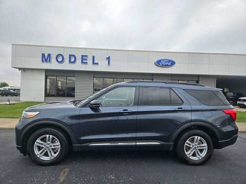 Used 2023 Ford Explorer XLT w/ Equipment Group 202A image 1