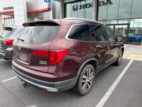 Used 2017 Honda Pilot Touring image 10