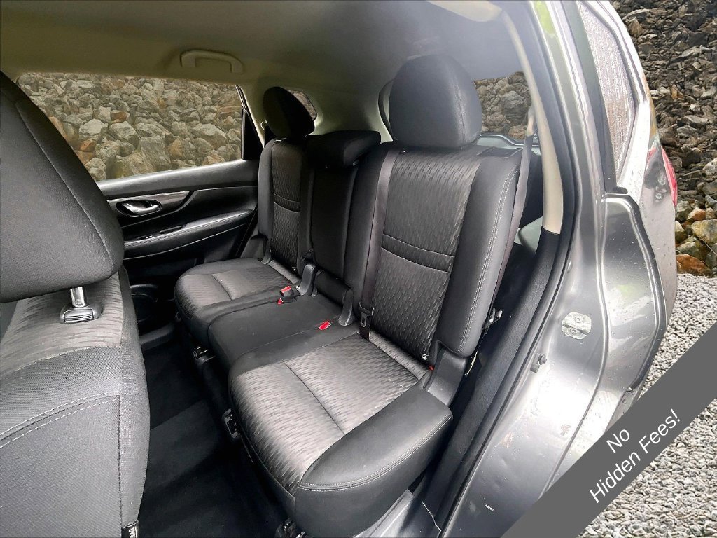 Used 2018 Nissan Rogue SV w/ Premium Package AWD/4WD image 18