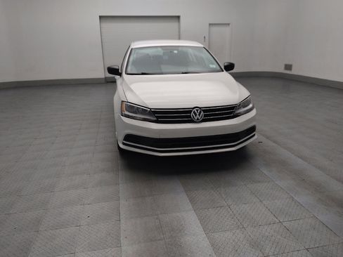 Used 2016 Volkswagen Jetta S image 14