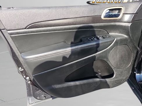 Used 2014 Jeep Grand Cherokee Laredo image 17