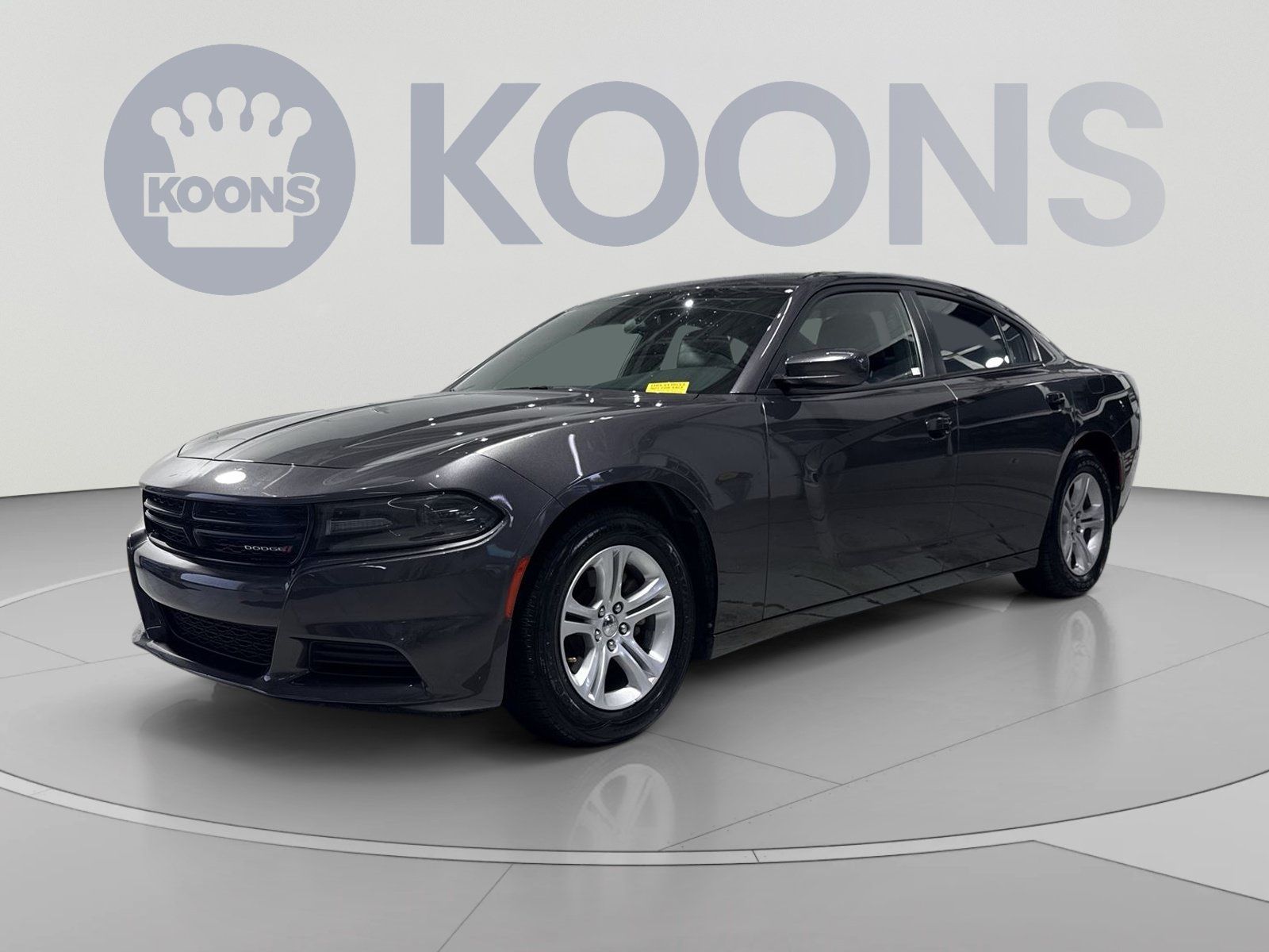 Used 2021 Dodge Charger SXT w/ Leather Interior Group RWD image 5