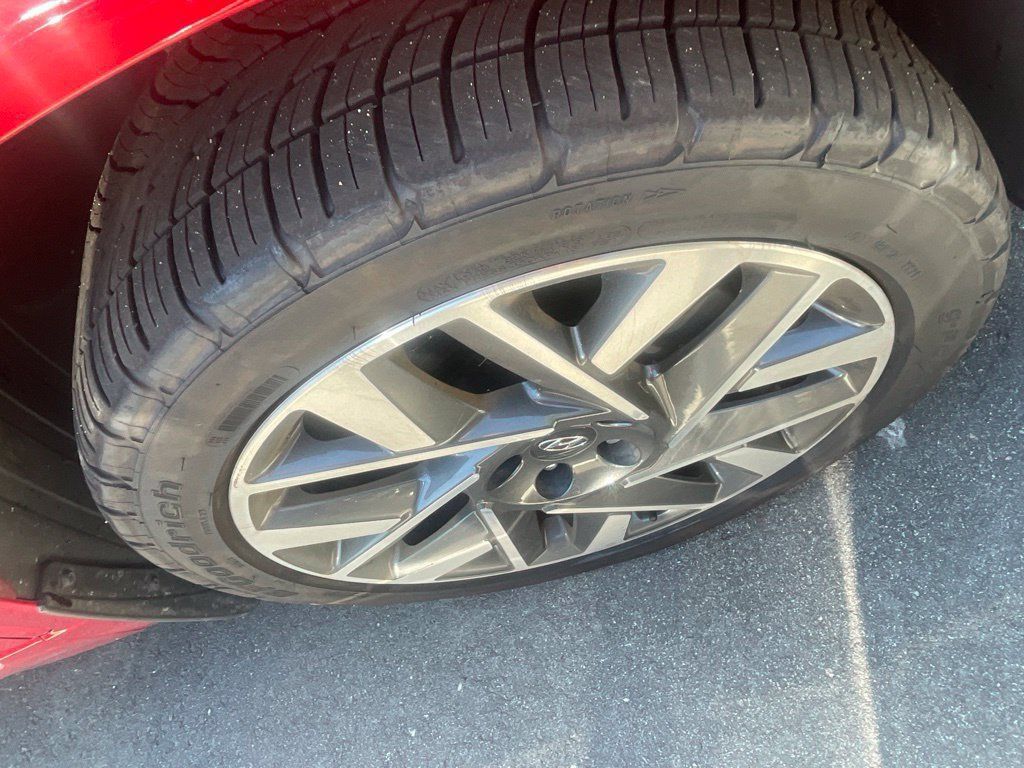 Certified 2021 Hyundai Santa Fe Calligraphy w/ Cargo Package AWD/4WD image 19