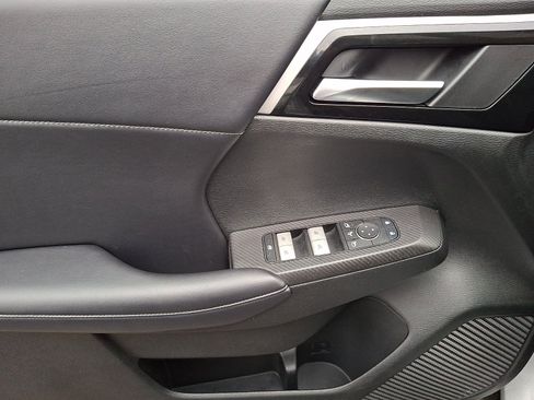 Used 2024 Mitsubishi Outlander SE AWD/4WD image 12