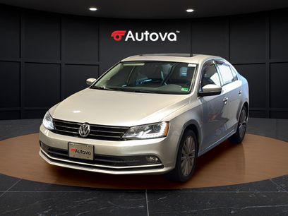 Used 2016 Volkswagen Jetta SEL w/ Lighting Package