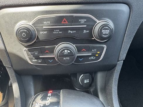 Used 2023 Dodge Charger SXT w/ Blacktop Package AWD/4WD image 21