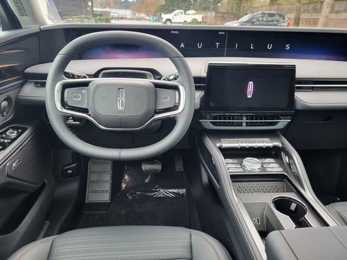 New 2026 Lincoln Nautilus Reserve w/ Jet Appearance Package image 18