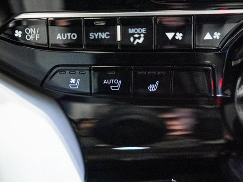 Used 2022 Acura MDX Advance image 23