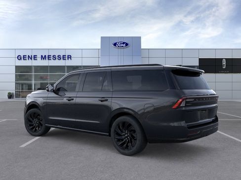 New 2026 Lincoln Navigator L Reserve AWD/4WD image 26