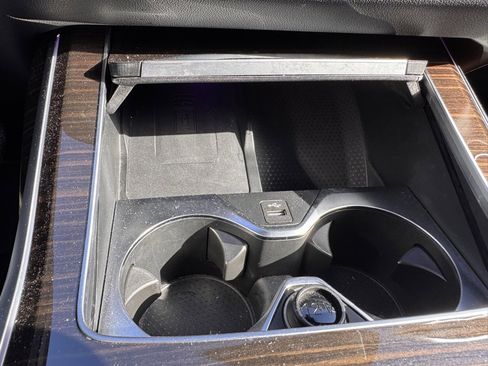 Used 2023 BMW X7 xDrive40i image 28