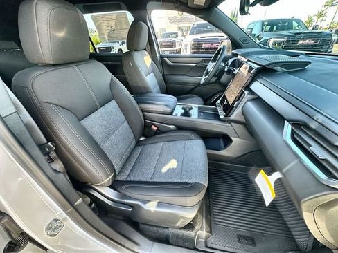 New 2026 GMC Acadia Elevation w/ LPO, Floor Liner Package image 29