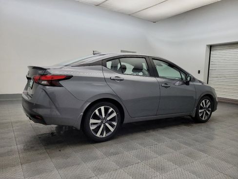 Used 2021 Nissan Versa SR w/ Convenience Package image 10