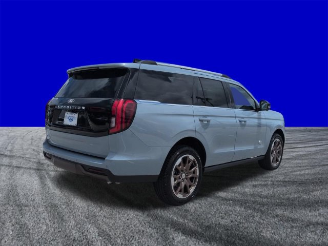 New 2027 Ford Expedition King Ranch RWD image 4