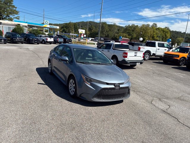 Used 2025 Toyota Corolla LE FWD image 3