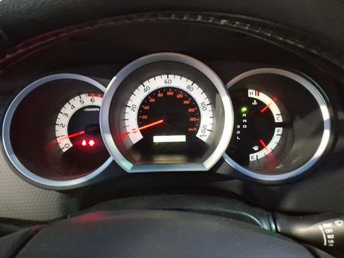 Used 2014 Toyota Tacoma 4x4 Access Cab image 25