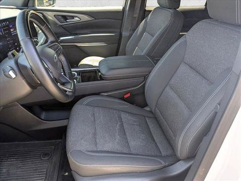 Used 2024 Chevrolet Traverse LT w/ Enhanced Driving Package FWD image 15