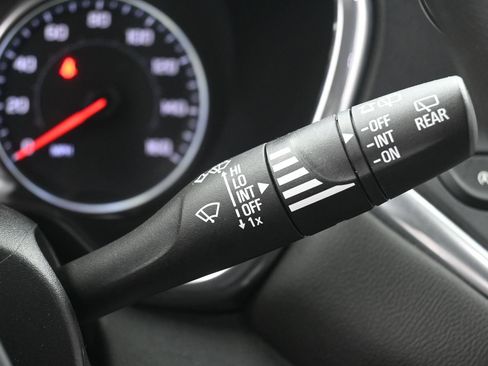 Used 2021 Chevrolet Blazer LT AWD/4WD image 24