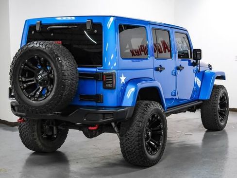 Used 2016 Jeep Wrangler Unlimited Rubicon AWD/4WD image 7