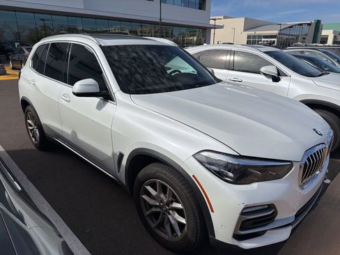 Used 2021 BMW X5 xDrive45e w/ Premium Package image 3