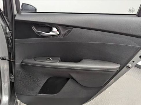Used 2022 Kia Forte GT-Line w/ GT-Line Premium Package FWD image 19