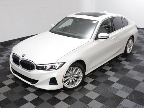 Used 2024 BMW 330i xDrive Sedan AWD/4WD image 2