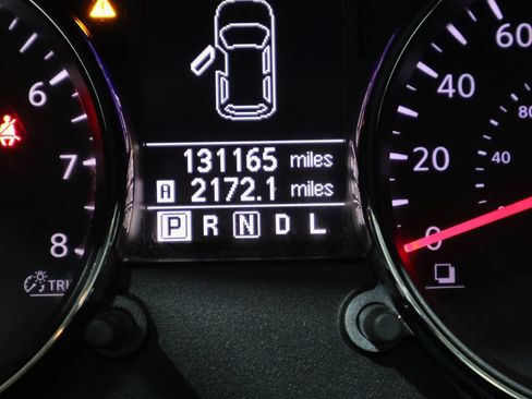 Used 2014 Nissan Rogue S w/ Convenience Package AWD/4WD image 32
