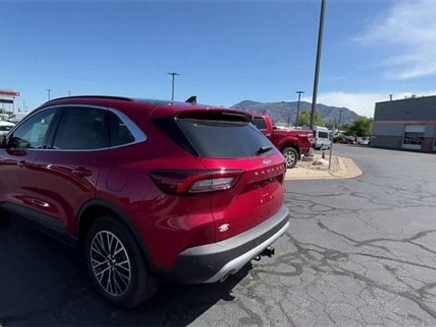 Used 2024 Ford Escape SE w/ PHEV Premium Package FWD image 5