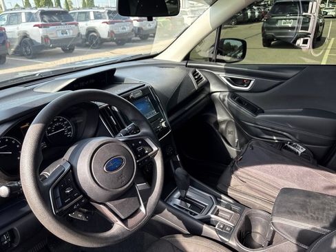 Used 2021 Subaru Forester AWD/4WD image 4