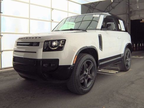 Used 2023 Land Rover Defender 90 X-Dynamic SE image 1