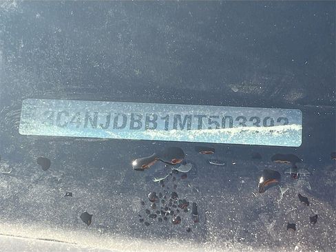 Used 2021 Jeep Compass Latitude w/ Convenience Group image 31