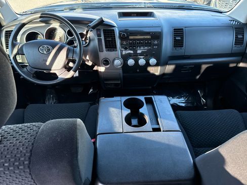 Used 2010 Toyota Tundra 4x4 Double Cab image 12